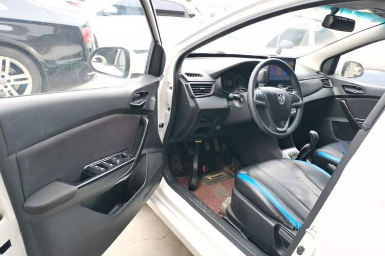 Used Baojun 310 2016 1.2L manual Comfort trim level Driver Seat