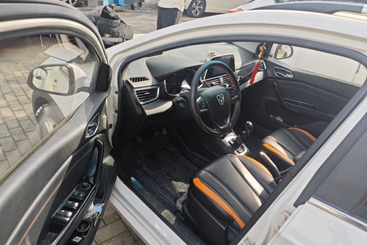 Used Baojun 310 2016 1.2L Manual Luxury Model Driver Seat