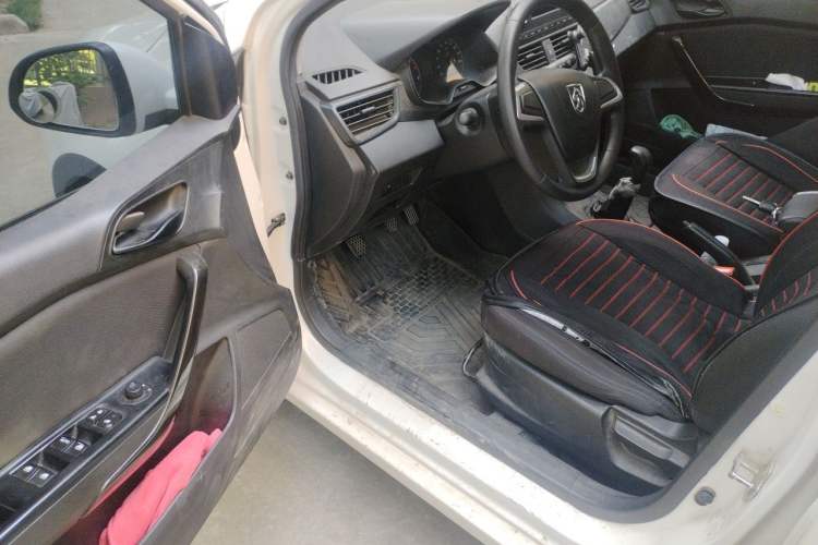 Used Baojun 310 2016 1.2L manual Comfort trim level Driver Seat