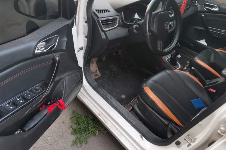 Used Baojun 310 2016 1.2L Manual Luxury Model Driver Seat