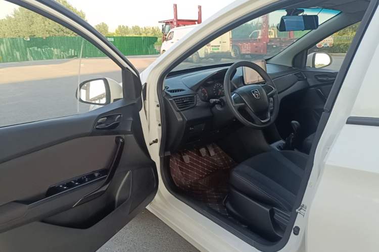 Used Baojun 310 2016 1.2L manual Comfort trim level Driver Seat