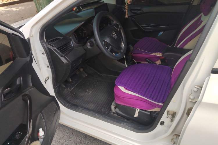 Used Baojun 310 2016 1.2L manual Comfort trim level Driver Seat