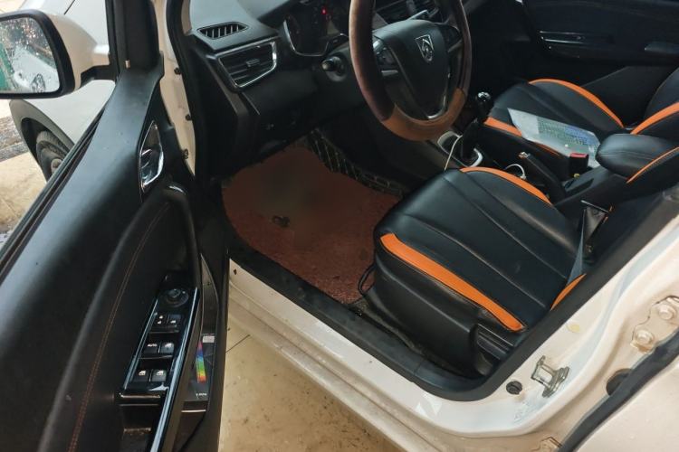 Used Baojun 310 2016 1.2L Manual Luxury Model Driver Seat