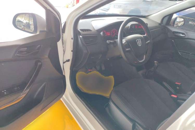 Used Baojun 310 2016 1.2L manual Comfort trim level Driver Seat