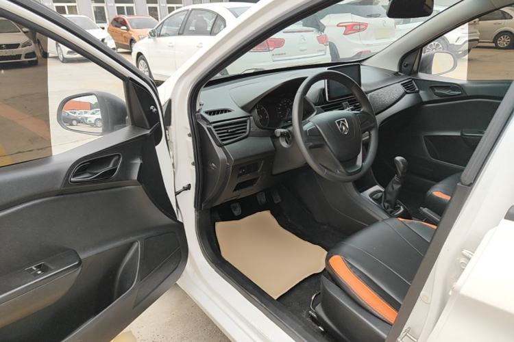 Used Baojun 310 2016 1.2L Manual Value Edition Driver Seat