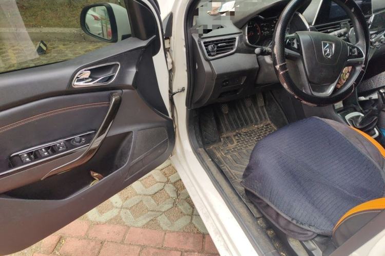 Used Baojun 310 2016 1.2L Manual Luxury Model Driver Seat