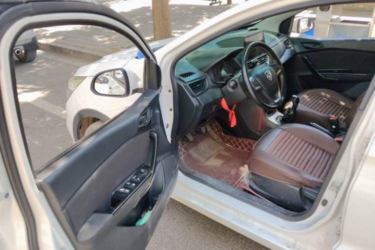 Used Baojun 310 2016 1.2L manual Comfort trim level Driver Seat
