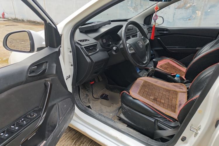 Used Baojun 310 2016 1.2L manual Comfort trim level Driver Seat