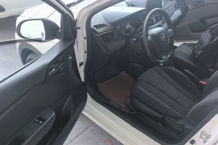 Used Baojun 310 2016 1.2L Manual Value Edition Driver Seat