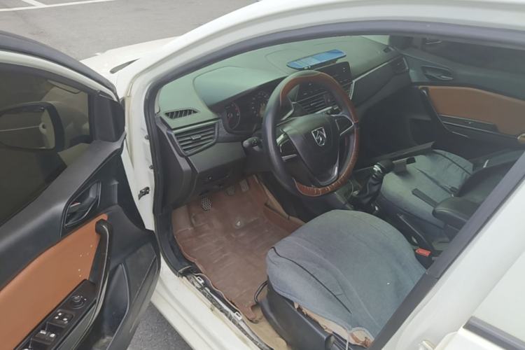 Used Baojun 310 2016 1.2L manual Comfort trim level Driver Seat