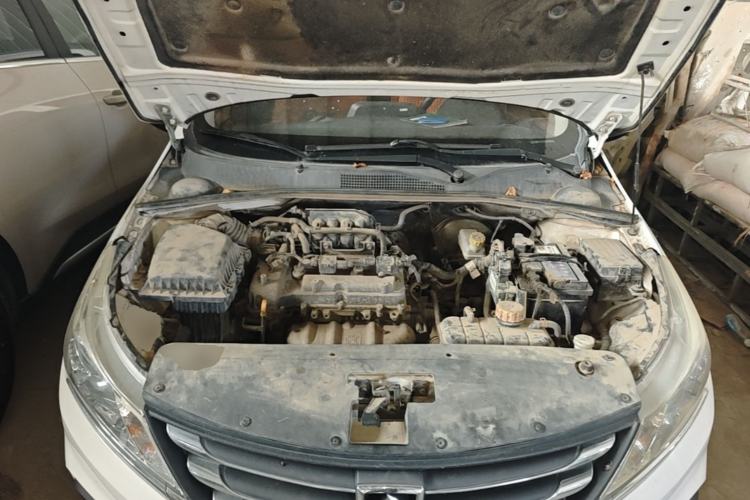 Used Baojun 310 2016 1.2L Manual Fashionable Edition Engine Bay