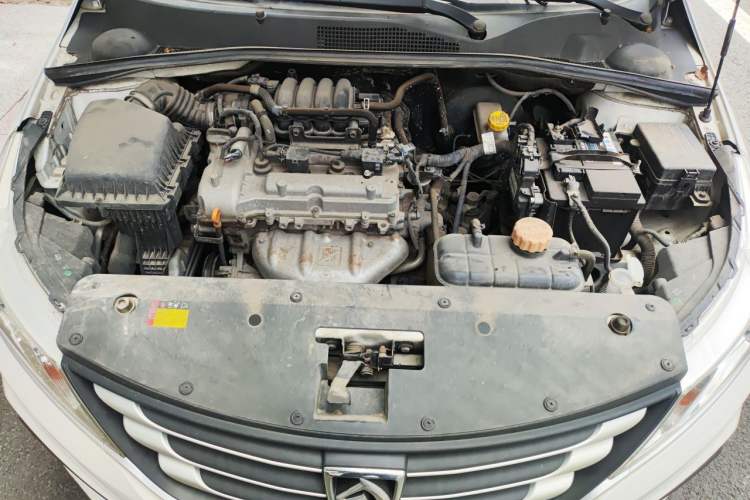 Used Baojun 310 2016 1.2L Manual Value Edition Engine Bay