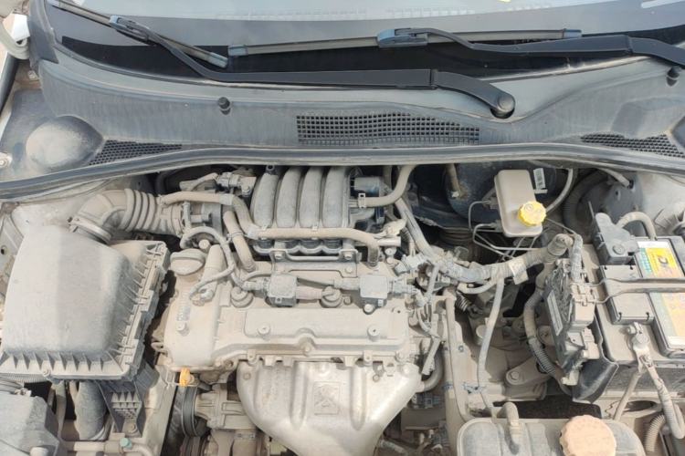 Used Baojun 310 2016 1.2L Manual Value Edition Engine Bay
