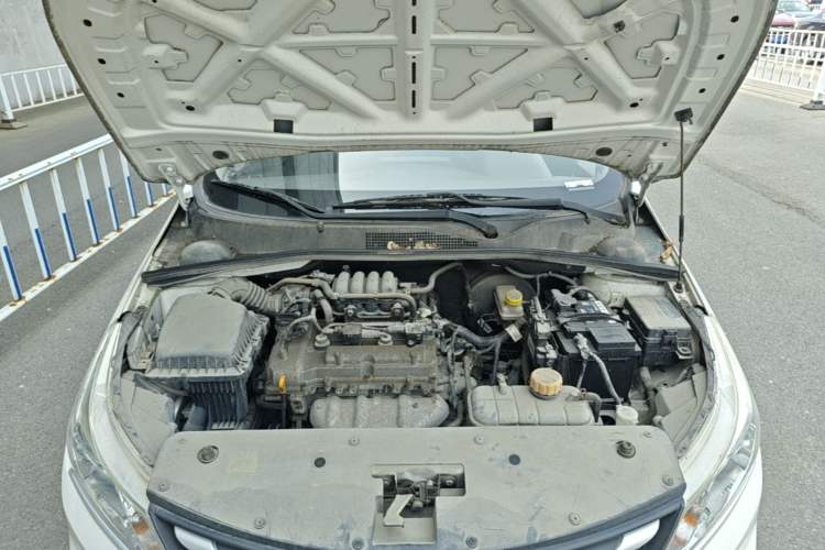 Used Baojun 310 2016 1.2L Manual Value Edition Engine Bay