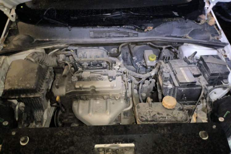 Used Baojun 310 2016 1.2L Manual Luxury Model Engine Bay