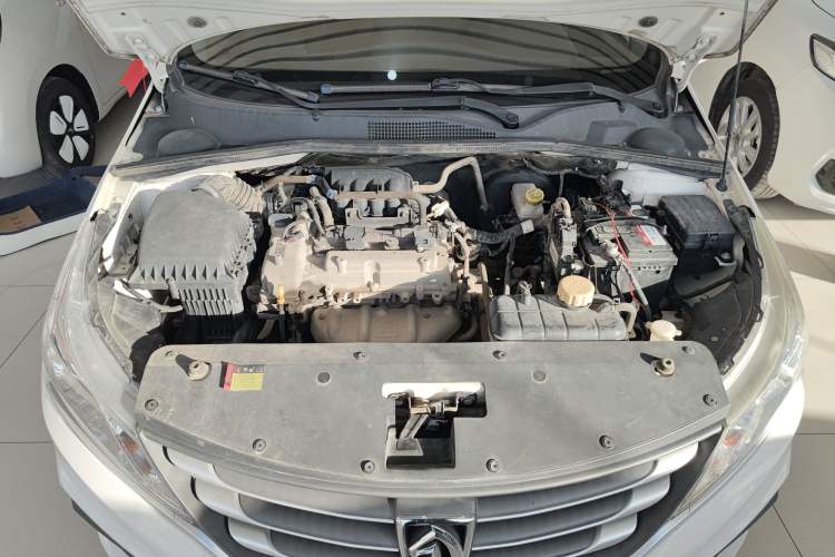 Used Baojun 310 2016 1.2L manual Comfort trim level Engine Bay