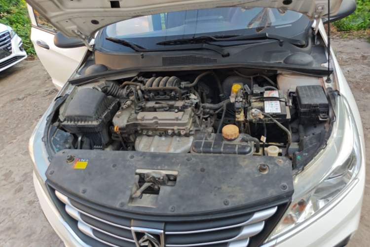Used Baojun 310 2016 1.2L Manual Value Edition Engine Bay