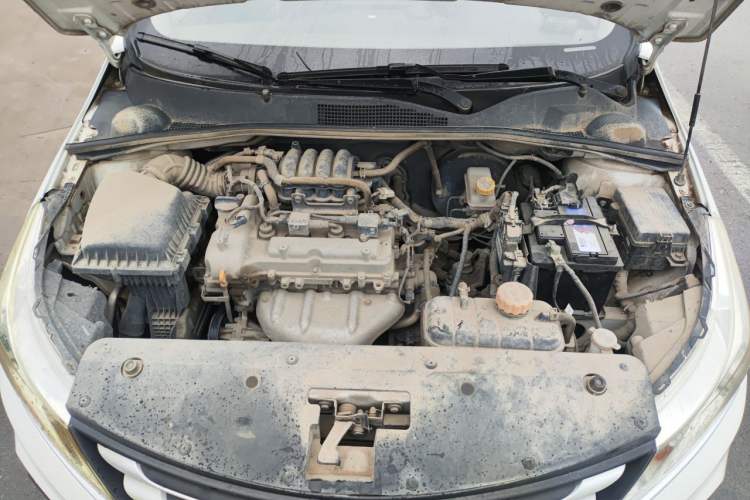 Used Baojun 310 2016 1.2L Manual Value Edition Engine Bay