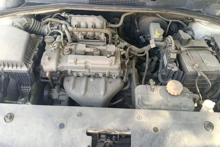 Used Baojun 310 2016 1.2L Manual Luxury Model Engine Bay