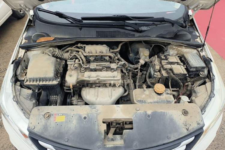 Used Baojun 310 2016 1.2L Manual Value Edition Engine Bay