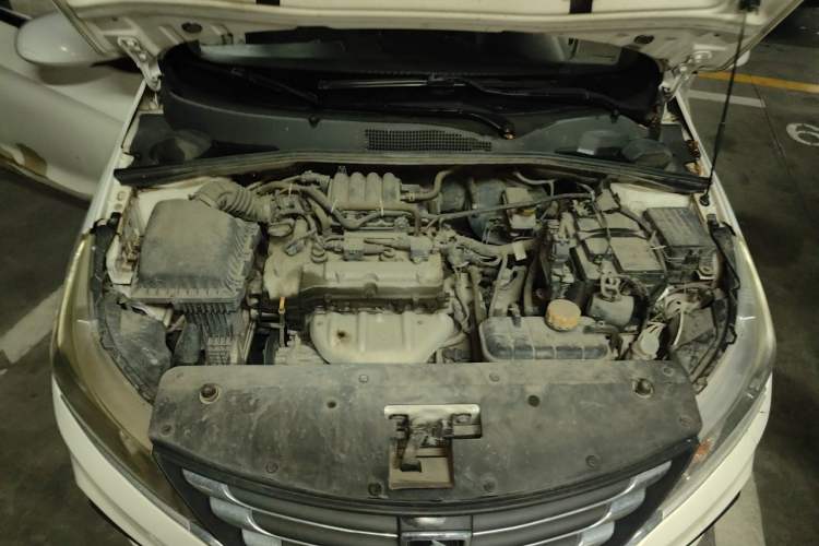 Used Baojun 310 2016 1.2L manual Comfort trim level Engine Bay