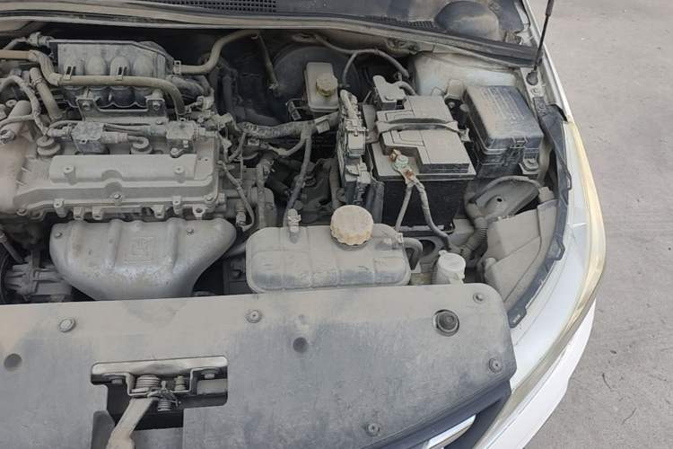 Used Baojun 310 2016 1.2L Manual Luxury Model Engine Bay Left