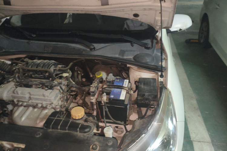 Used Baojun 310 2016 1.2L manual Comfort trim level Engine Bay Left