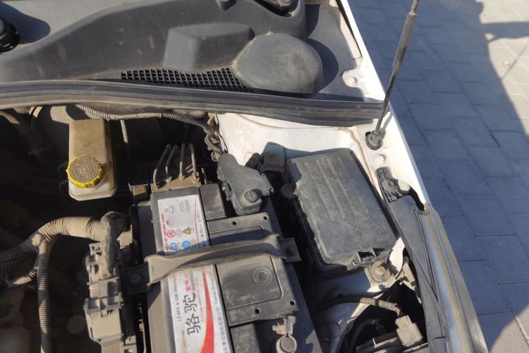Used Baojun 310 2016 1.2L Manual Luxury Model Engine Bay Left