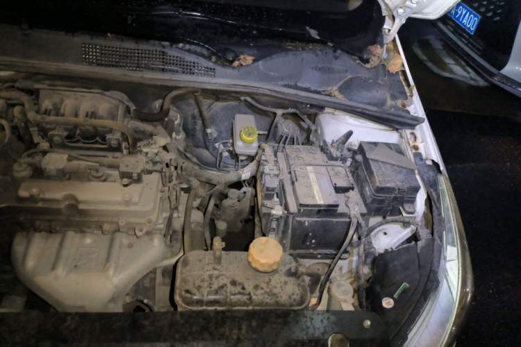 Used Baojun 310 2016 1.2L Manual Luxury Model Engine Bay Left