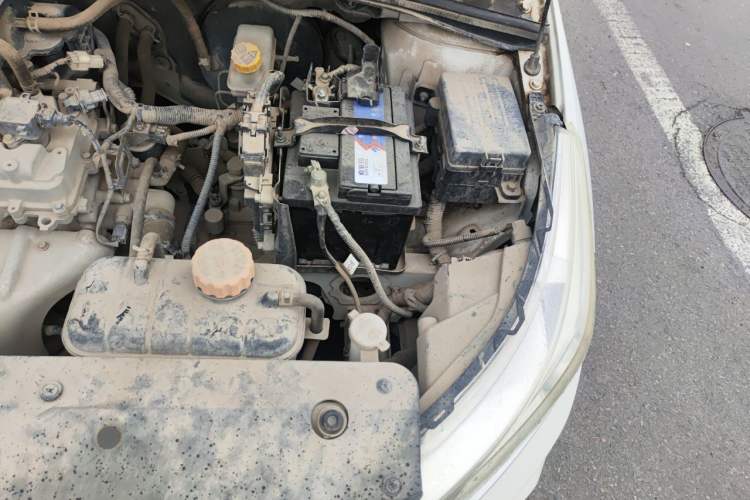 Used Baojun 310 2016 1.2L Manual Value Edition Engine Bay Left