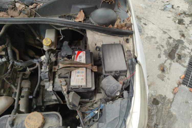 Used Baojun 310 2016 1.2L Manual Value Edition Engine Bay Left
