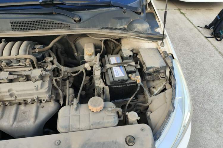Used Baojun 310 2016 1.2L Manual Value Edition Engine Bay Left