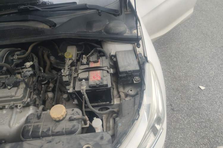 Used Baojun 310 2016 1.2L Manual Luxury Model Engine Bay Left