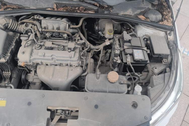 Used Baojun 310 2016 1.2L manual Comfort trim level Engine Bay Left