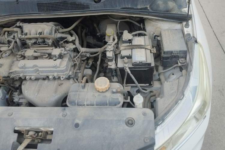 Used Baojun 310 2016 1.2L Manual Luxury Model Engine Bay Left