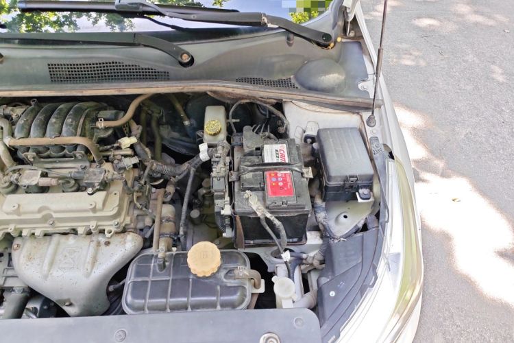 Used Baojun 310 2016 1.2L Manual Luxury Model Engine Bay Left