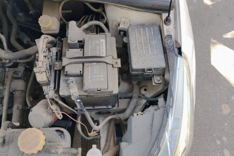 Used Baojun 310 2016 1.2L manual Comfort trim level Engine Bay Left