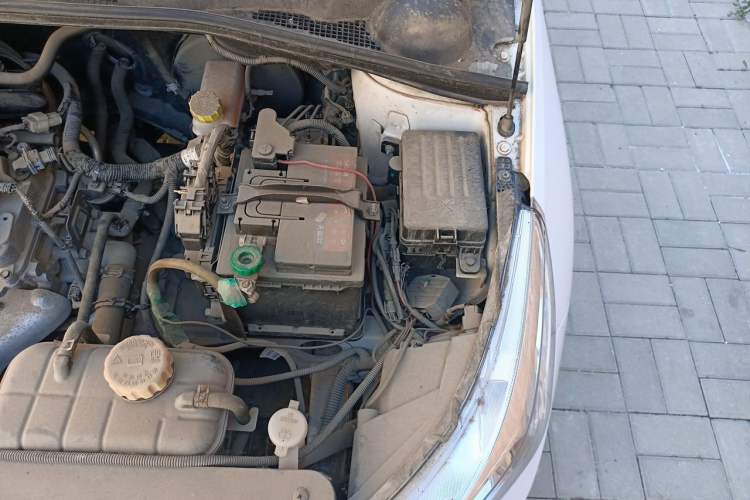 Used Baojun 310 2016 1.2L Manual Luxury Model Engine Bay Left