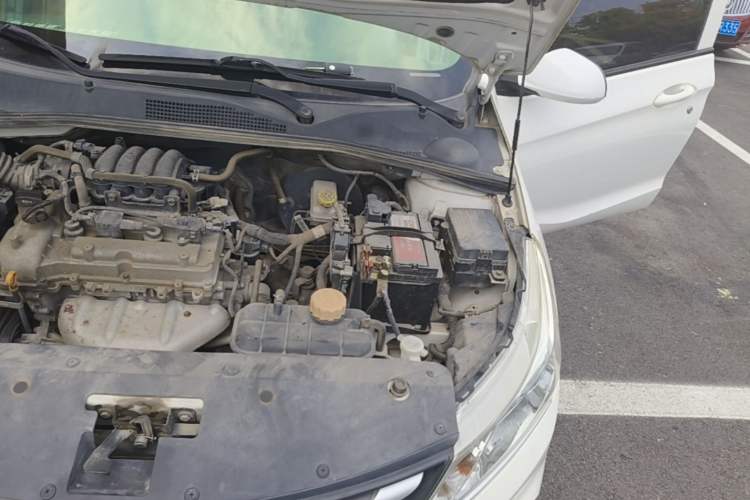 Used Baojun 310 2016 1.2L manual Comfort trim level Engine Bay Left