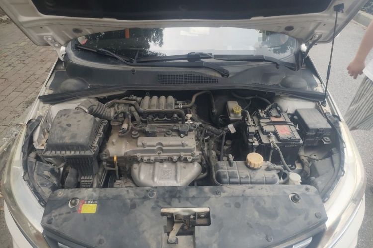 Used Baojun 310 2016 1.2L Manual Luxury Model Engine Bay