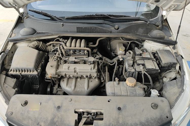 Used Baojun 310 2016 1.2L manual Comfort trim level Engine Bay