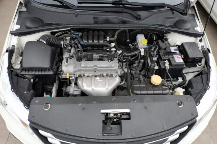 Used Baojun 310 2016 1.2L manual Comfort trim level Engine Bay