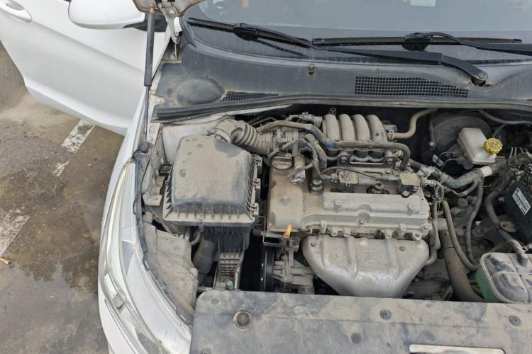 Used Baojun 310 2016 1.2L Manual Fashionable Edition Engine Bay Right