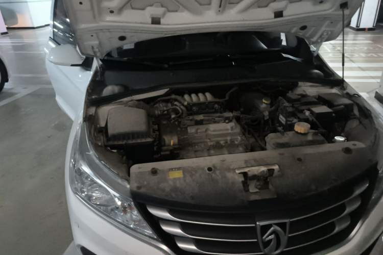 Used Baojun 310 2016 1.2L manual Comfort trim level Engine Bay Right