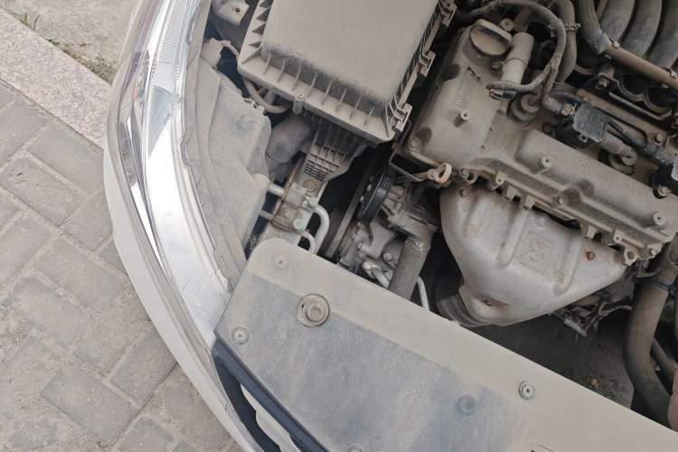 Used Baojun 310 2016 1.2L Manual Value Edition Engine Bay Right