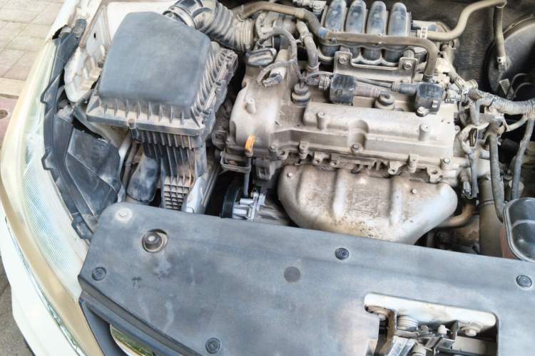 Used Baojun 310 2016 1.2L Manual Fashionable Edition Engine Bay Right