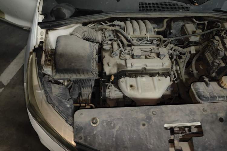 Used Baojun 310 2016 1.2L manual Comfort trim level Engine Bay Right