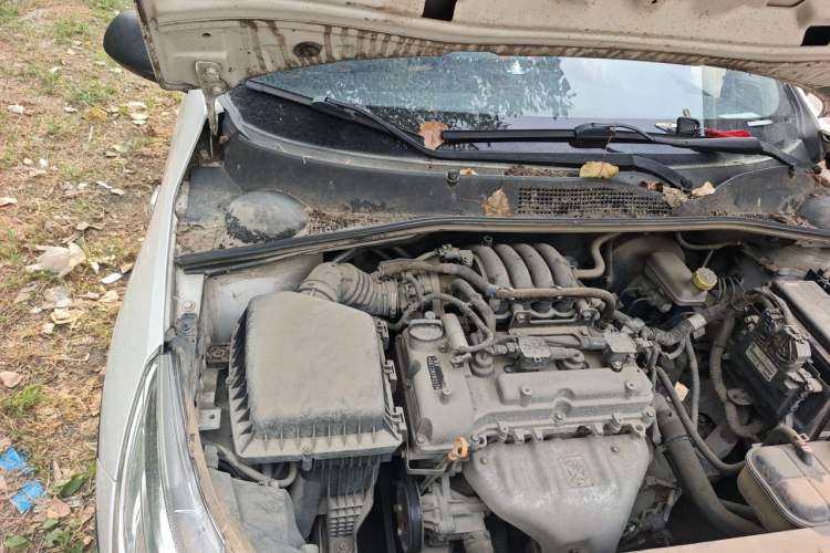 Used Baojun 310 2016 1.2L Manual Value Edition Engine Bay Right