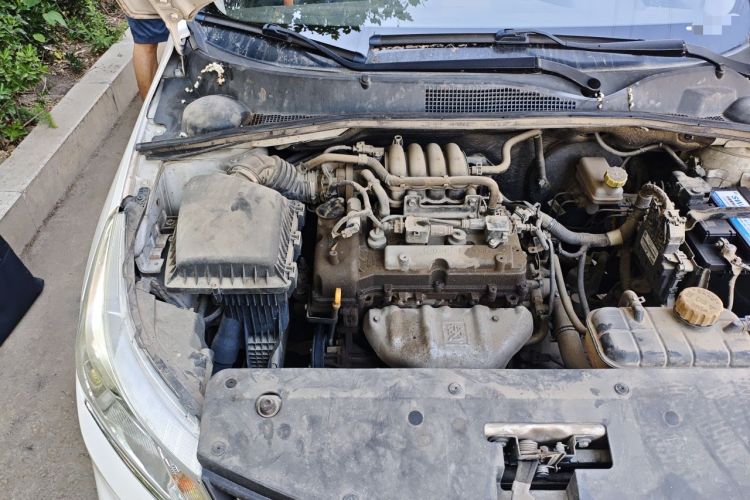Used Baojun 310 2016 1.2L Manual Luxury Model Engine Bay Right