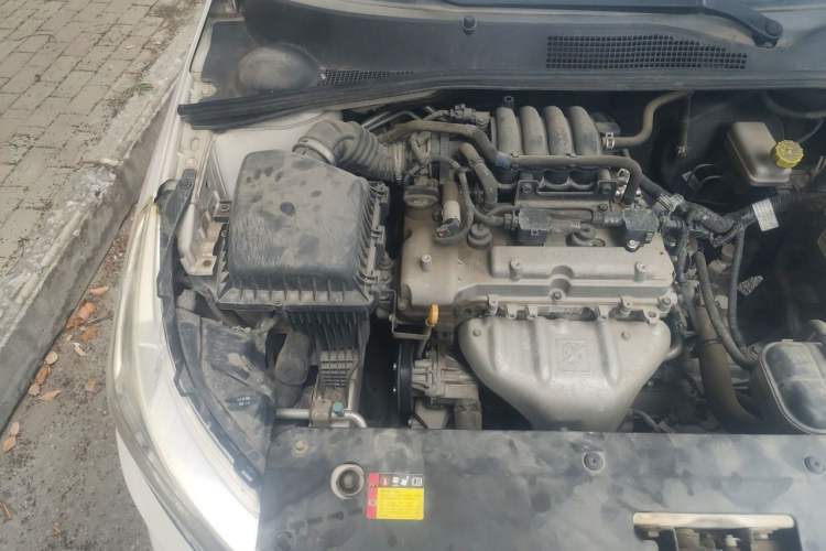Used Baojun 310 2016 1.2L Manual Luxury Model Engine Bay Right